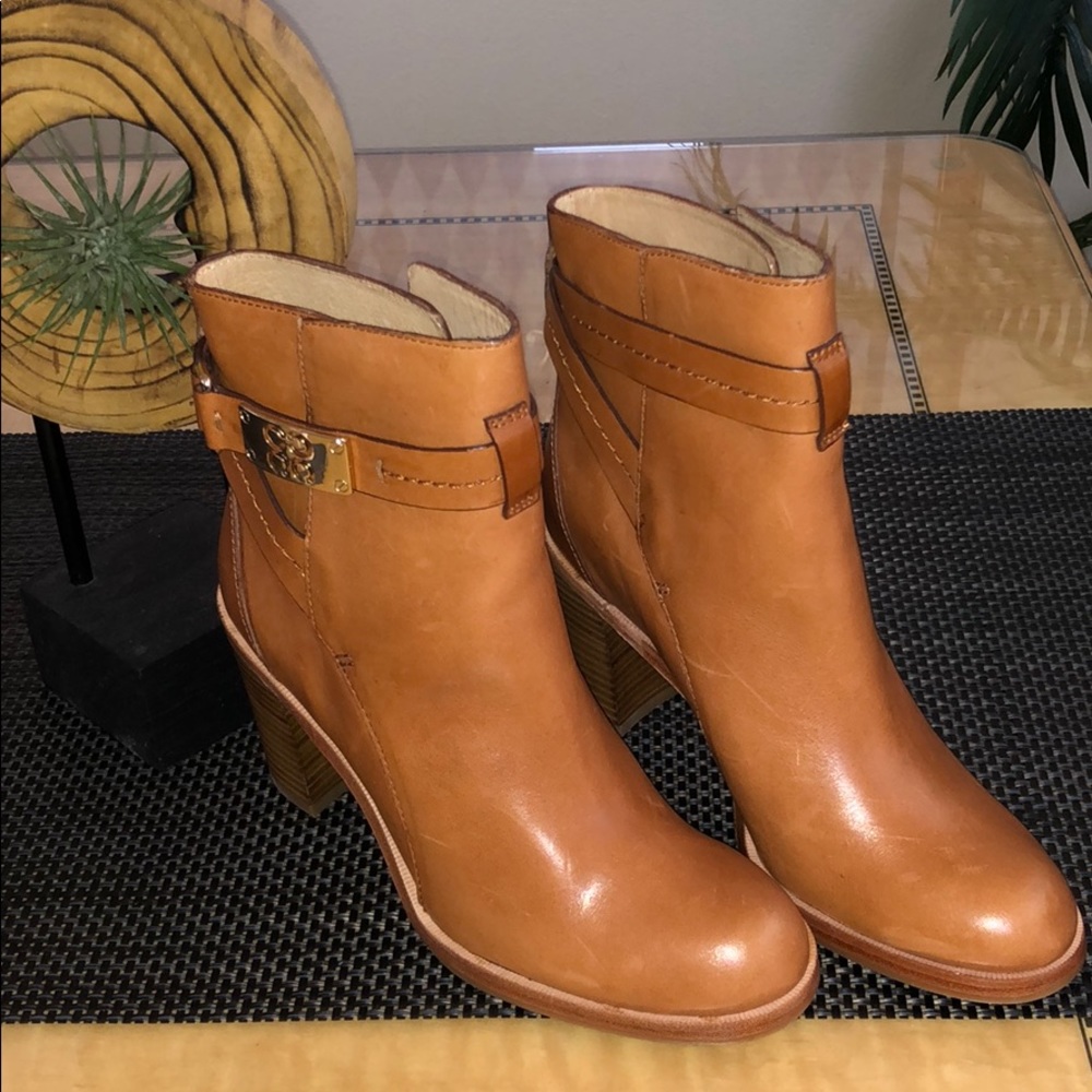 Coach Kasandra Leather Mid-Ankle Boots SZ 6 NEW